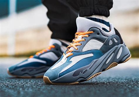 adidas yeezy 700 shop online.